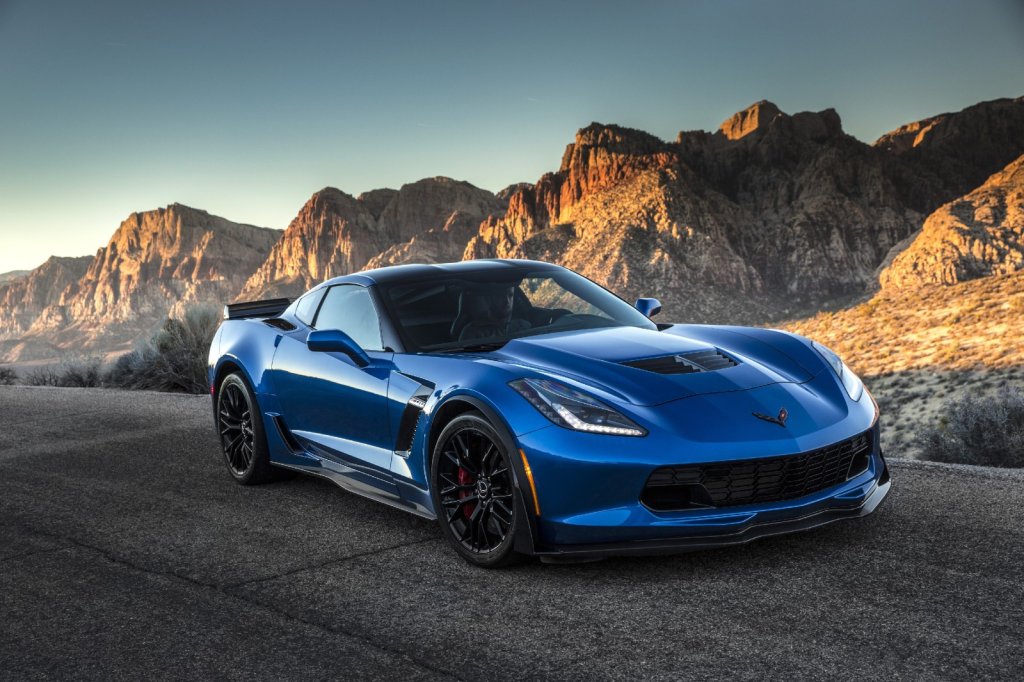 Новый Chevrolet Corvette дебютирует в следующем году