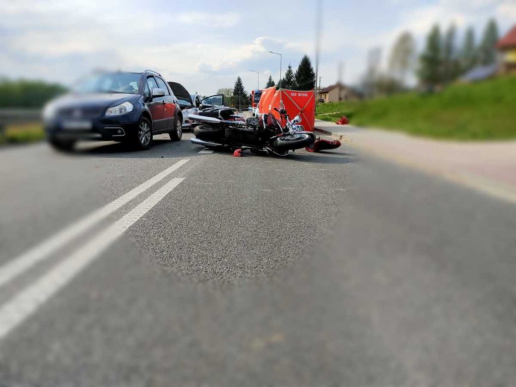 51-летний мужчина погиб на Harley. Он сбил три машины