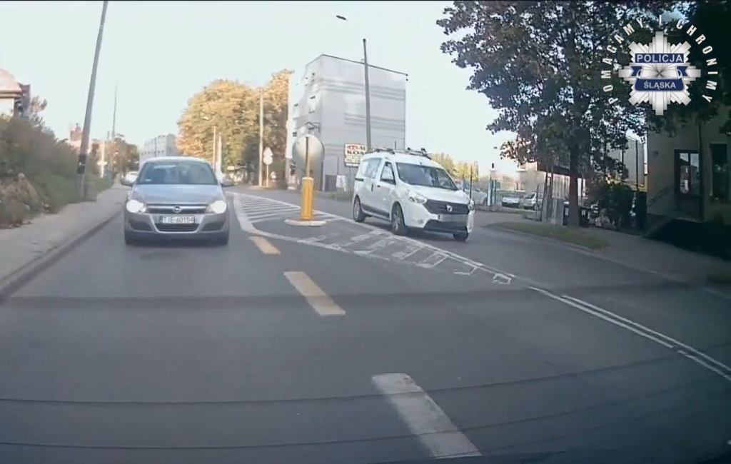 Агрессивное вождение водителя Dacia. После просмотра фильма полицейские потянулись за тарифом