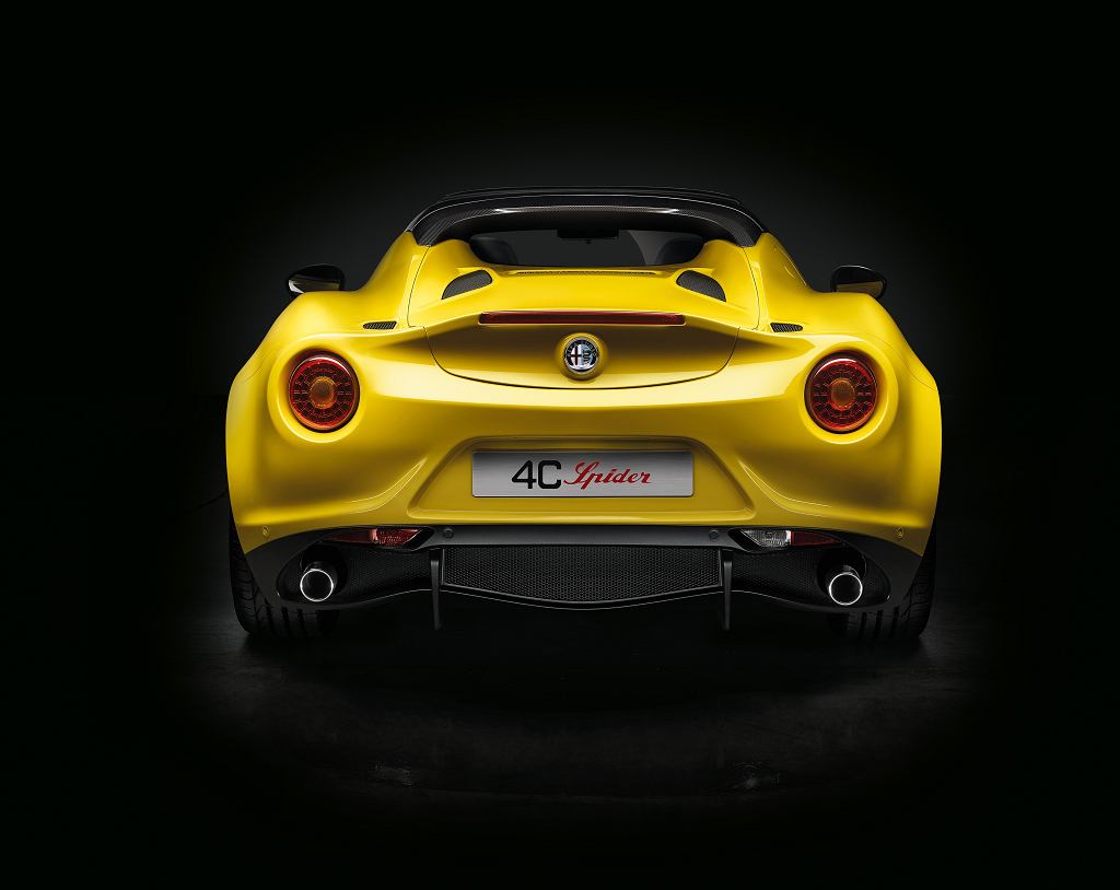 На рынке появится еще одна спортивная Alfa Romeo. Скоро дебютирует спортивная модель под названием 6C