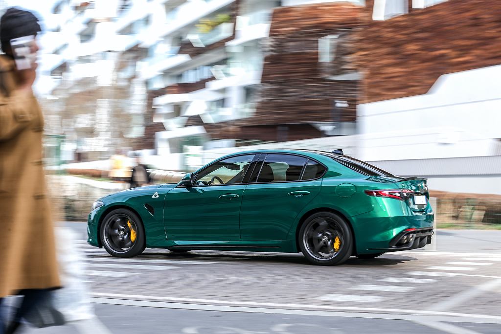Alfa Romeo Giulia и Stelvio по подписке. Как это работает и сколько это стоит?