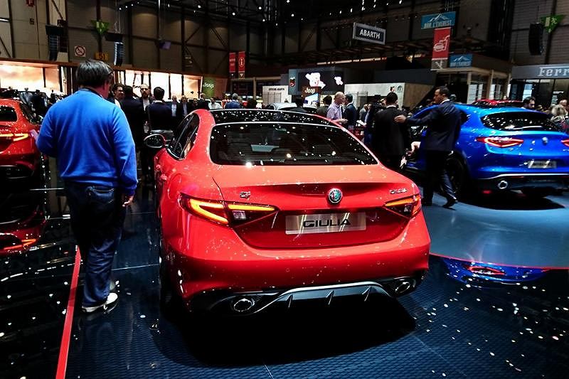 И все еще! Alfa Romeo готовит конкурента BMW 5 и Audi A6