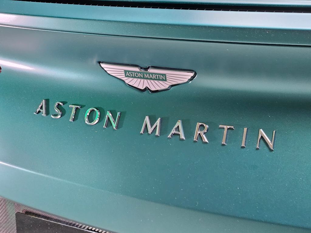 Aston Martin находится в упадке. Проблемы с доставкой, 57 процентов падение продаж в Китае