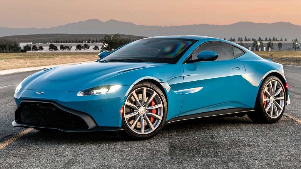 Джеймс Бонд не стал бы презирать такой Aston. Пуленепробиваемый Vantage
