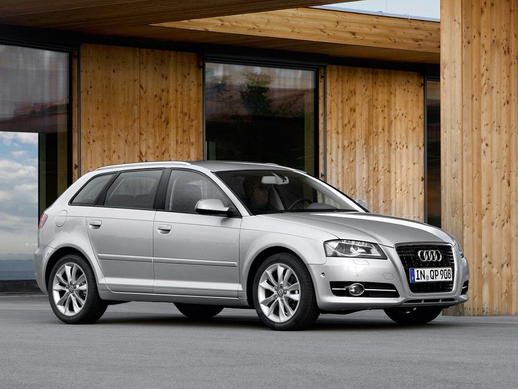 Покупаем б/у: Компакты премиум-класса. BMW 1 серии против Audi A3 II