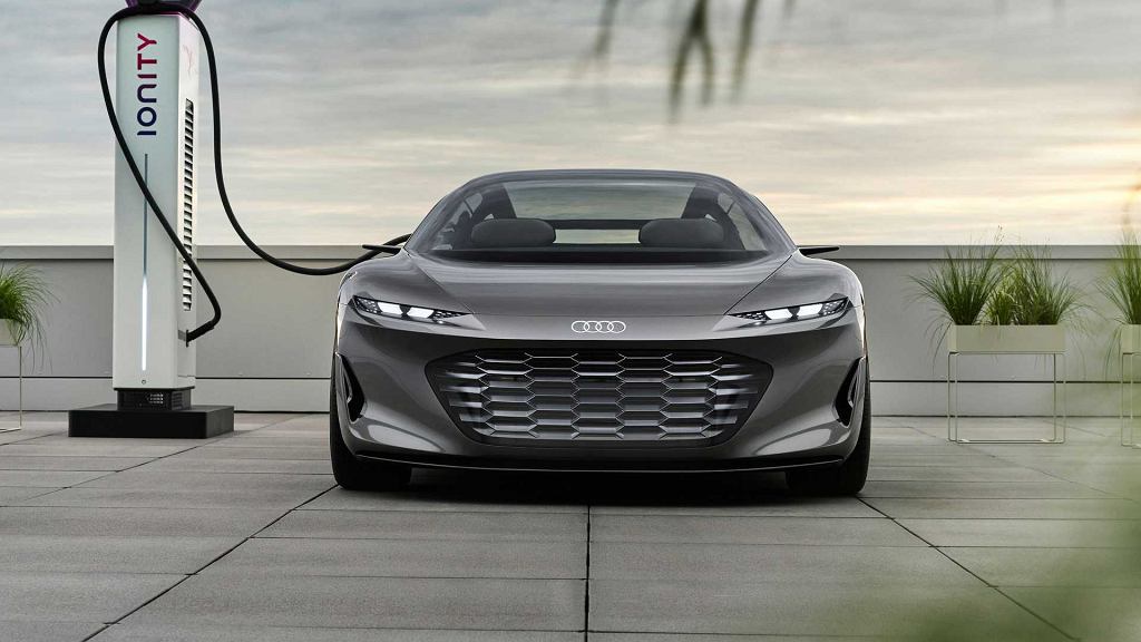 Вот как выглядит будущее в видении Audi. Необычная сигара