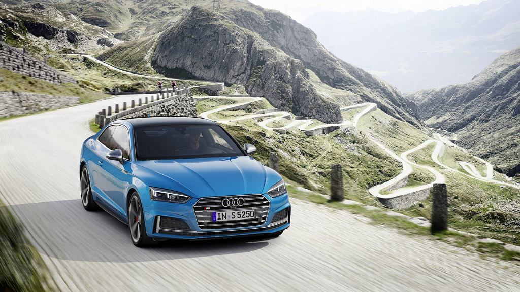 Audi S5 и Audi S5 Sportback с двигателем 3.0 TDI V6. Diesel хочет убедить нас максимальным крутящим моментом в 700 Нм.