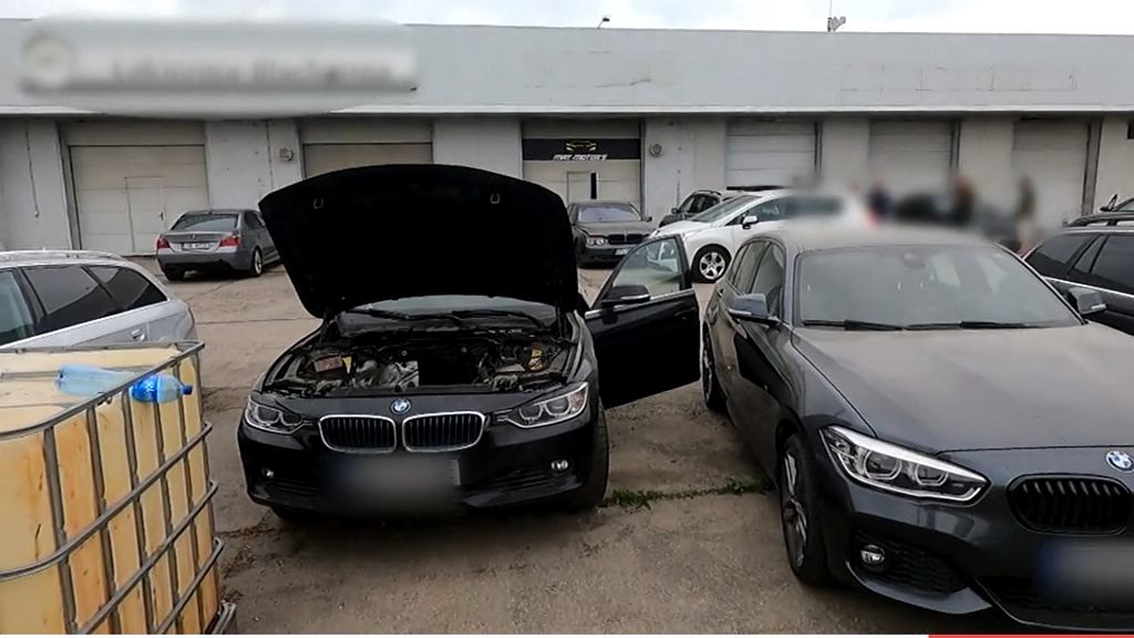 Вероятно, они устанавливают рекорд. Водитель BMW полтора года ждал механика для ремонта двигателя