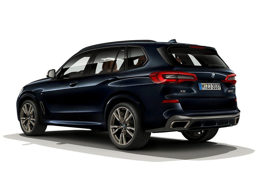 Двигатели V8 в крупнейших внедорожниках BMW