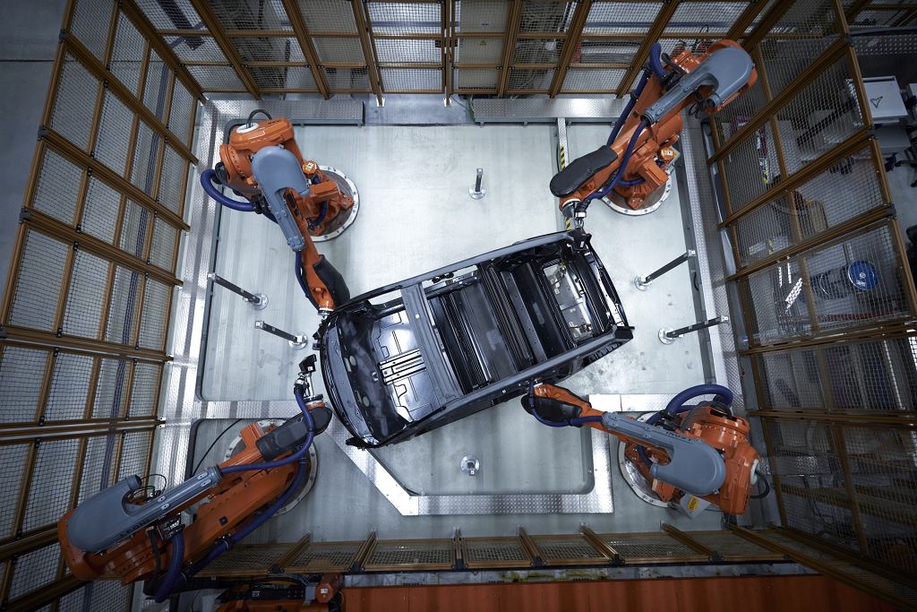 Он подал иск против BMW