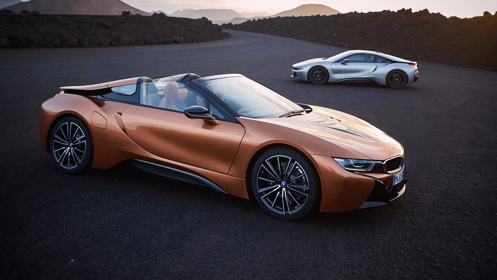 BMW i8 Roadster — спортивный гибрид снимает крышу