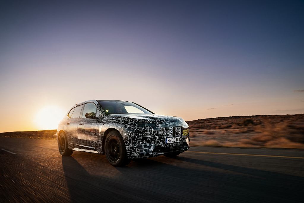 BMW iNext проходит всестороннее тестирование. Электрический внедорожник BMW становится ближе