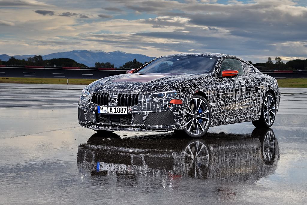 Последние тесты BMW 8 серии на трассе. Премьера скоро?