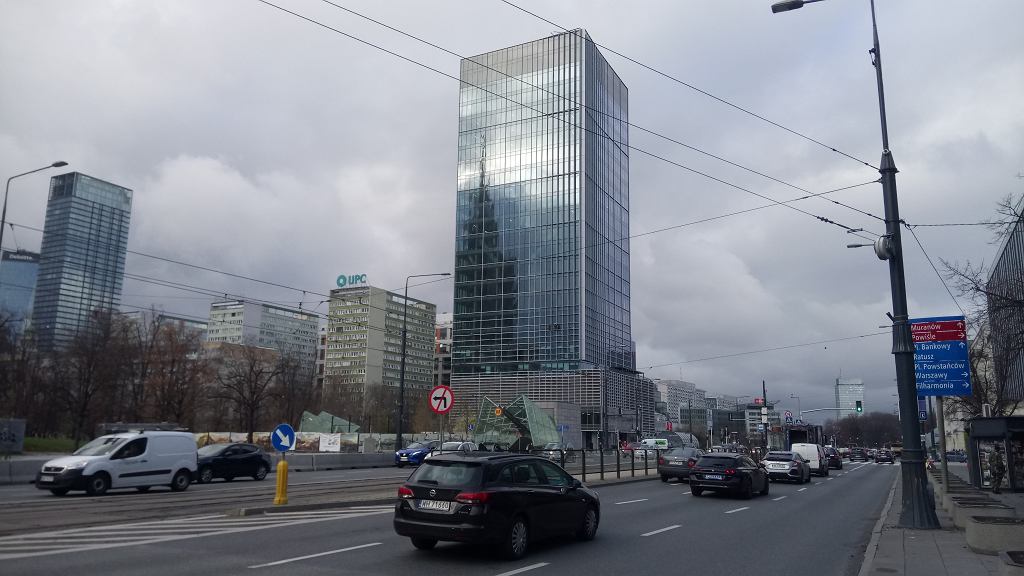 Можно ли обгонять справа? Принцип прост