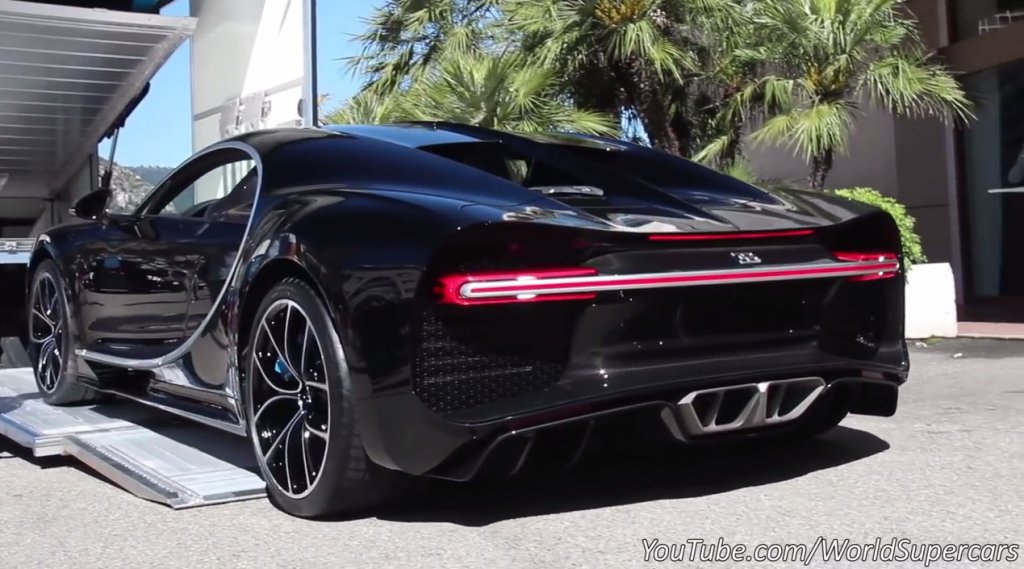 Видео | Bugatti Chiron пойман в Монако