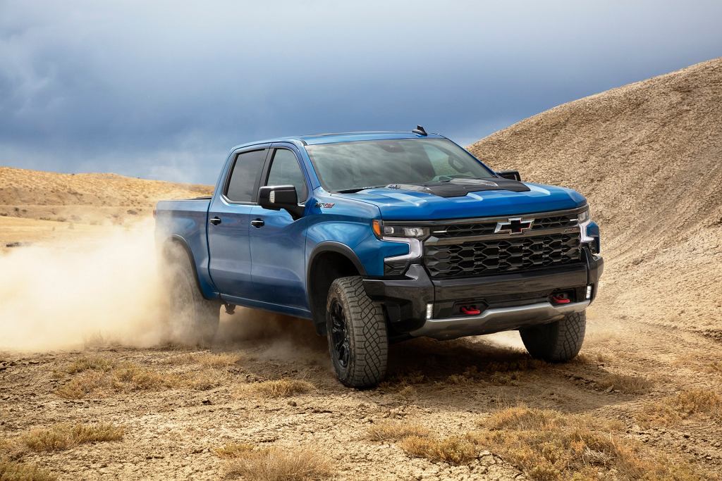 Chevrolet Silverado ZR2, конкурент Raptor и TRX
