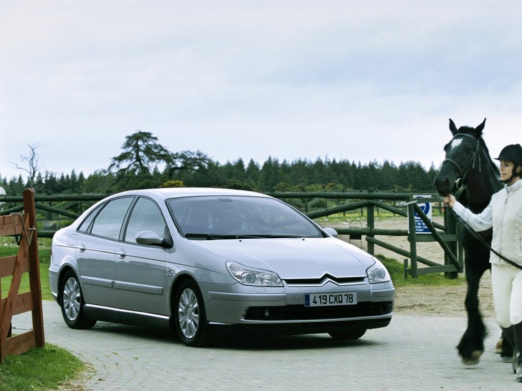 Покупаем б/у: Citroen C5 I FL. Что чаще всего ломается и какую версию лучше выбрать?