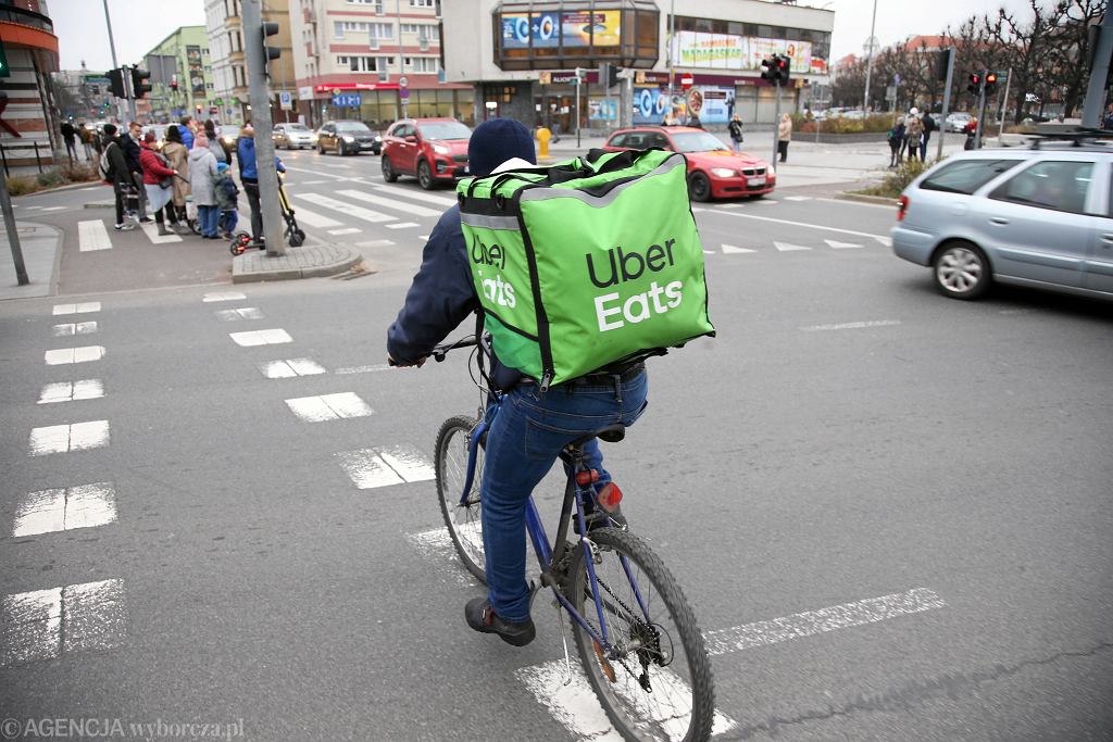 Кофе от БП с доставкой на дом. Компания начала сотрудничество с Uber Eats