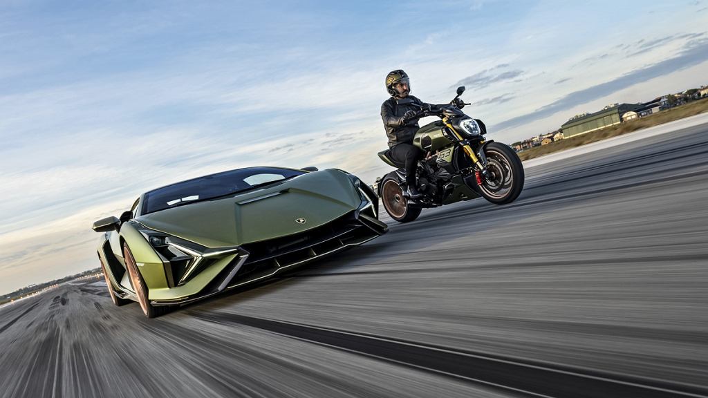 Два ветра встречаются. Lamborghini и Ducati создают лимитированный мотоцикл [ВИДЕО]