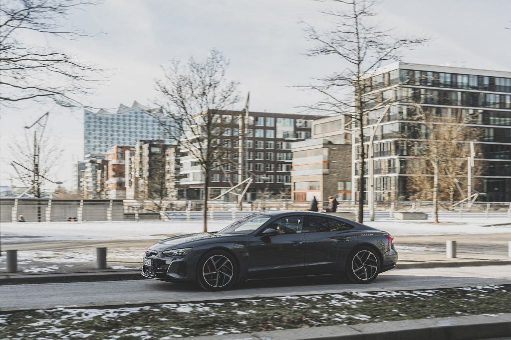 Проблемы в Volkswagen Group? Электромобили Audi, Porsche и Bentley могут быть отложены