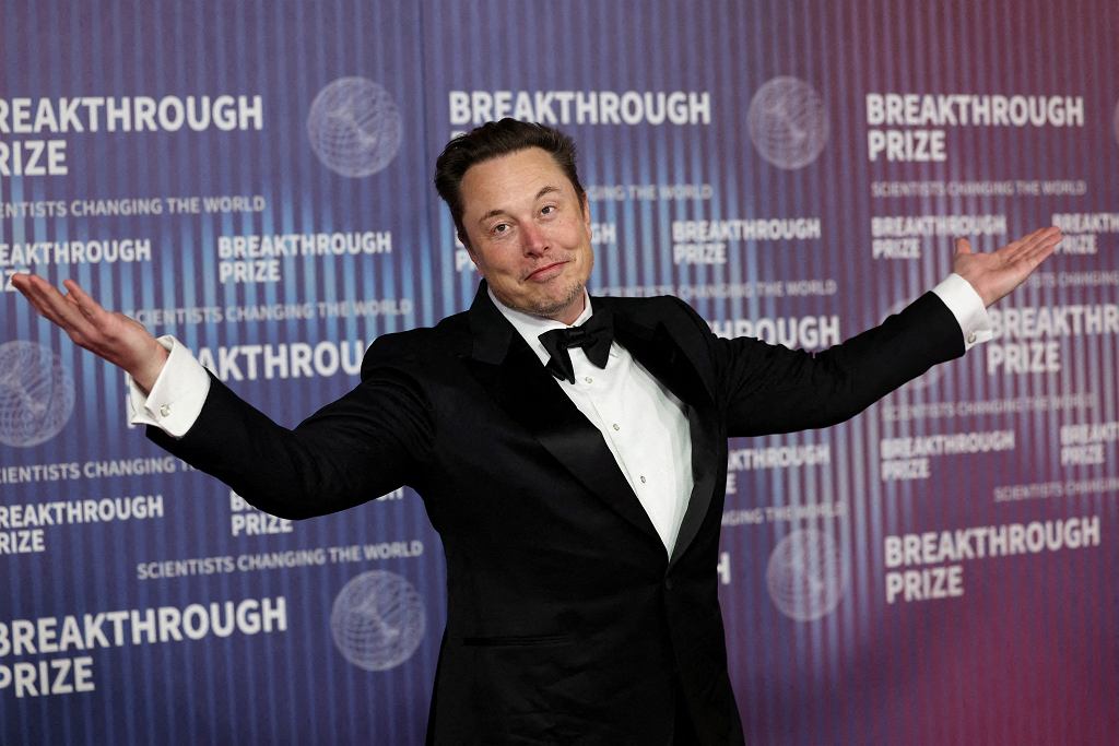 Электрика находится в неправильном положении. Tesla увольняет сотрудников, но акции растут. Почему?