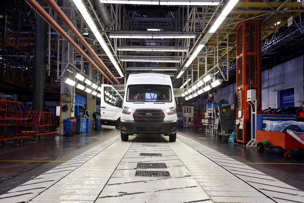Ford Pro приезжает в Европу. Первые E-Transits готовы покинуть завод