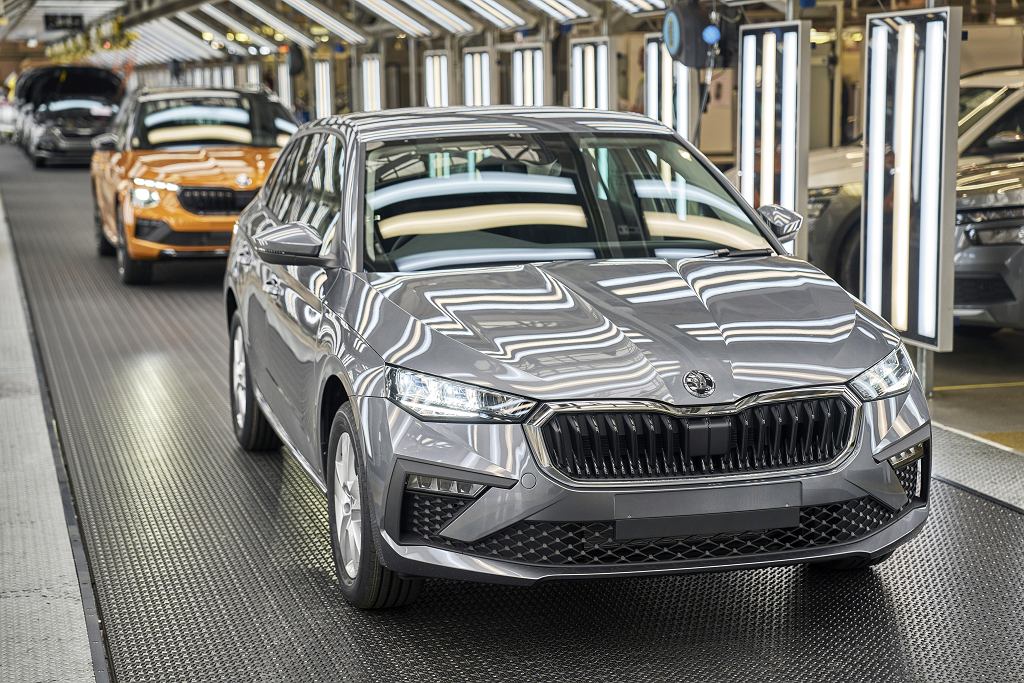 Skoda начинает выпускать обновленные бестселлеры. Kamiq и Scala прямо из Млада-Болеслава