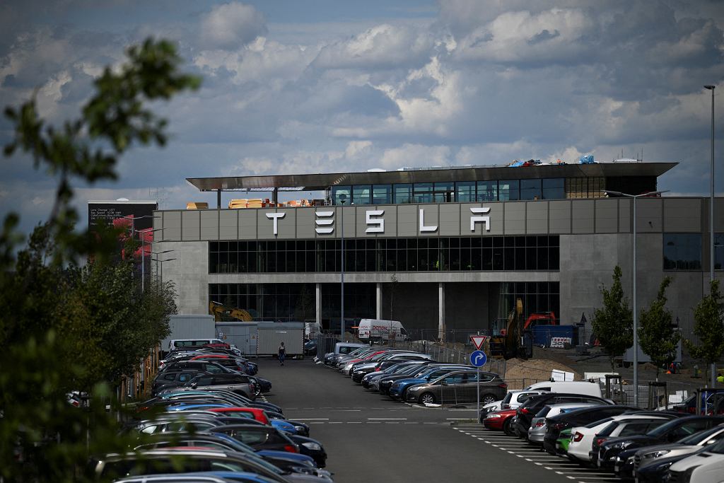 Дальнейшие проблемы немецкой гигафабрики Tesla. Потери окажутся выше, чем первоначально ожидалось