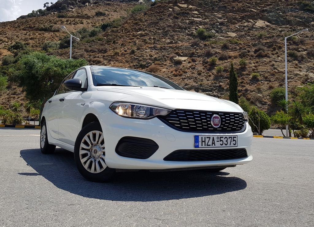 Женевский салон 2016 | Fiat Tipo универсал и хэтчбек | Семья полная