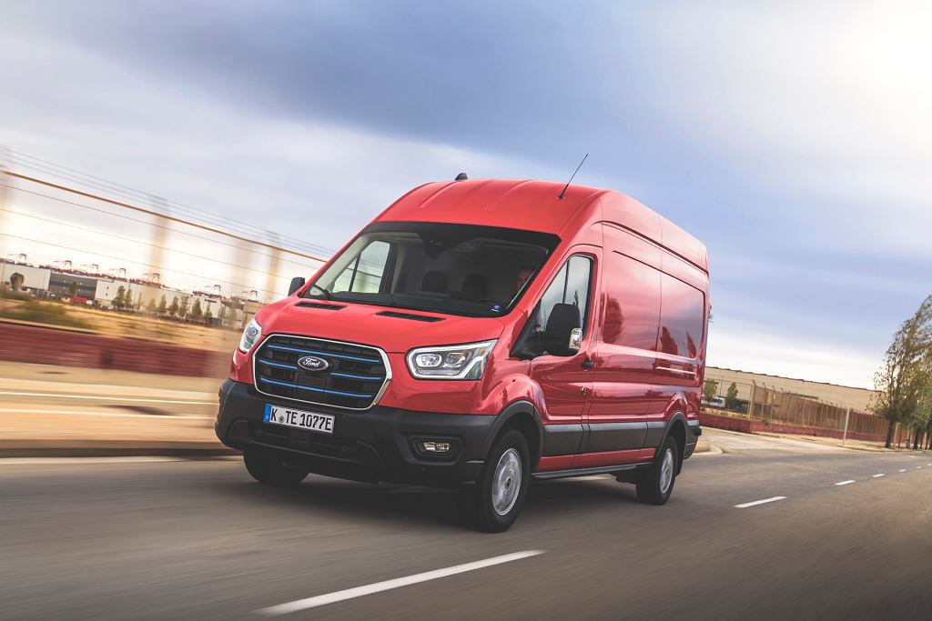 Ford E-Transit как вестник Ford Pro. Он призван повысить производительность европейских компаний.