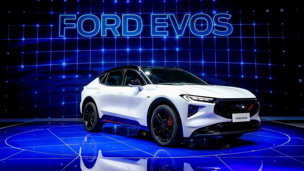 EVOS, китайский Ford, представленный в Шанхае