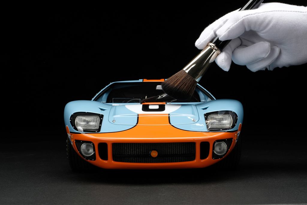 Удивительная модель Ford GT40 в масштабе 1:8. Это настоящее удовольствие для фанатов