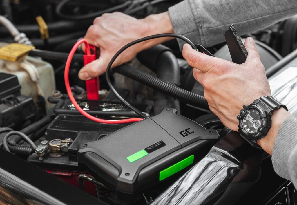 Польский павербанк заведёт любую машину зимой. Это PowerBoost
