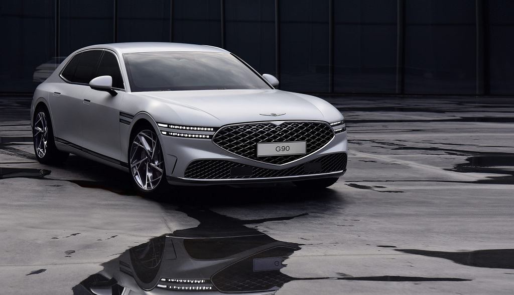 Бытие | Hyundai нажимает на тормоз