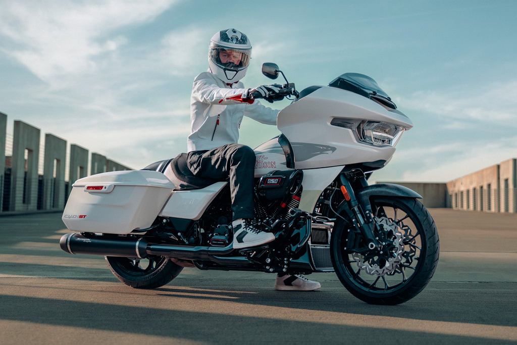 Новые мотоциклы Harley-Davidson. Один из них – самый мощный упаковщик в истории.