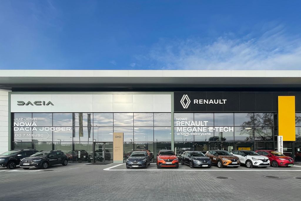 Холдинг 1 приобретает дилерскую сеть Renault и Dacia в Варшаве. Это крупнейшая сделка в истории