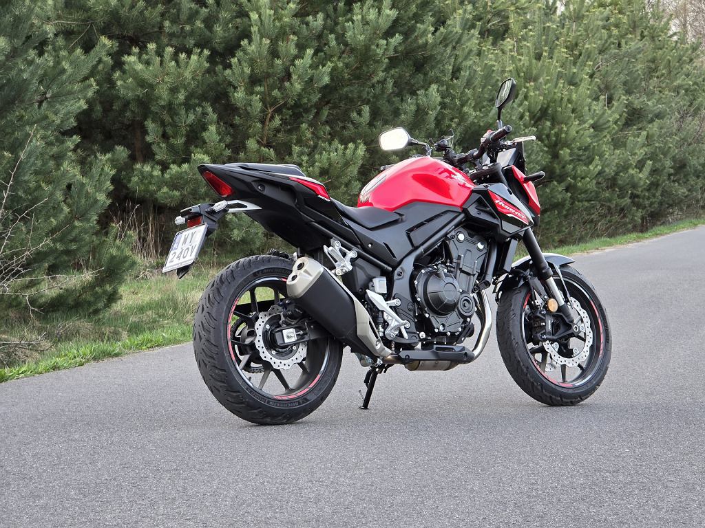 Новый CB500 Hornet — одна из лучших идей Honda. Замечательная трансформация