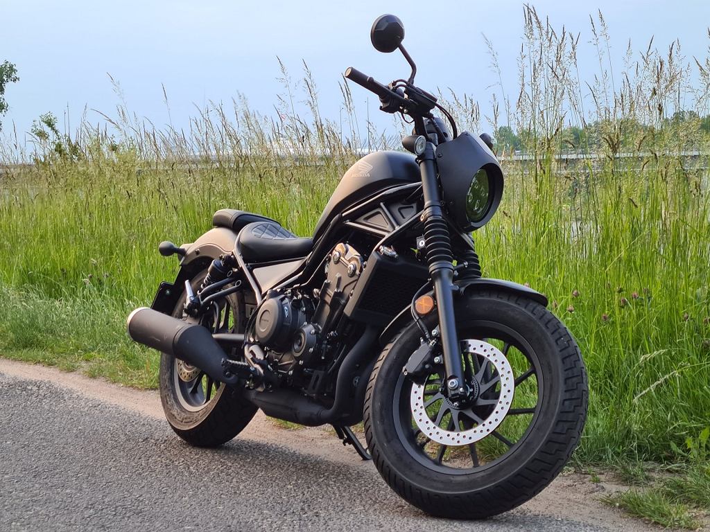 Мотобайк: Honda CMX500 Rebel. Я три дня катался на мини-харлее.