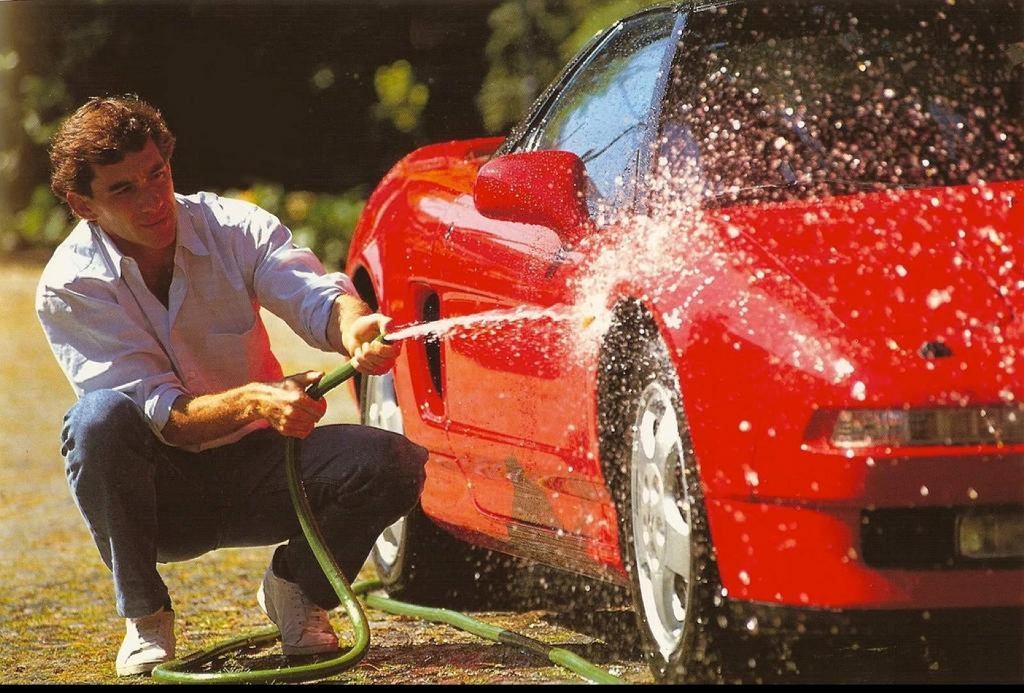Вы можете купить культовую Honda NSX. Его использовала легенда Формулы-1.