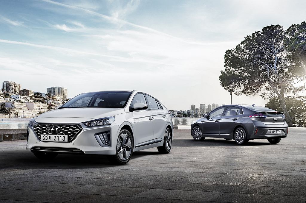 Новый Hyundai Ioniq – фейслифтинг гибридных версий