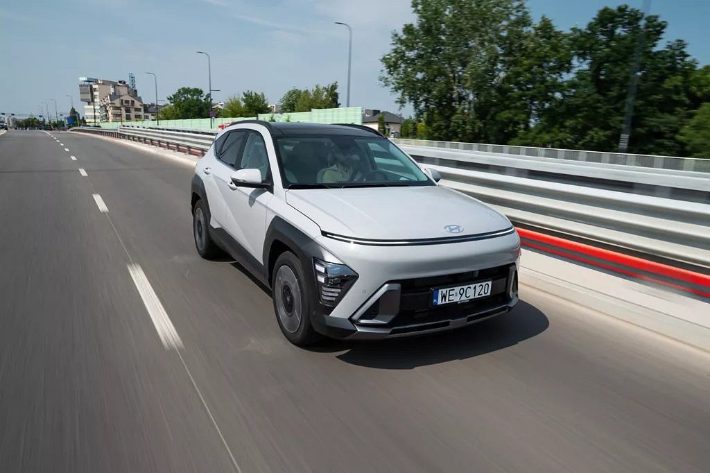 Hyundai Kona поймали без камуфляжа