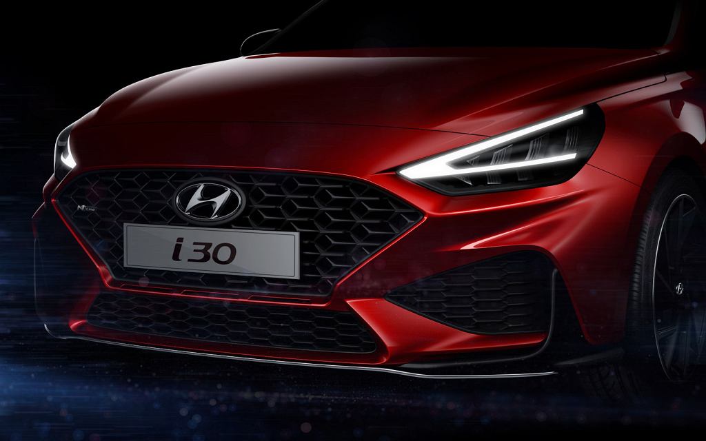 Новый Hyundai i30 отправляется в Женеву и уже может похвастаться более острым стилем.