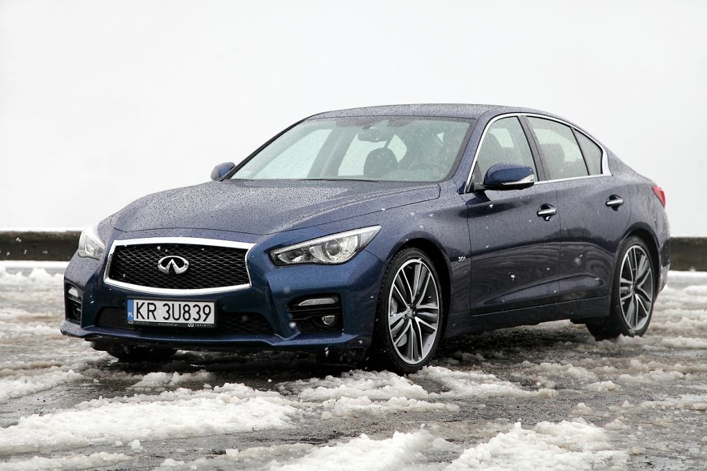 Инфинити Q50S 3.0t | Тест | Театр одного актера
