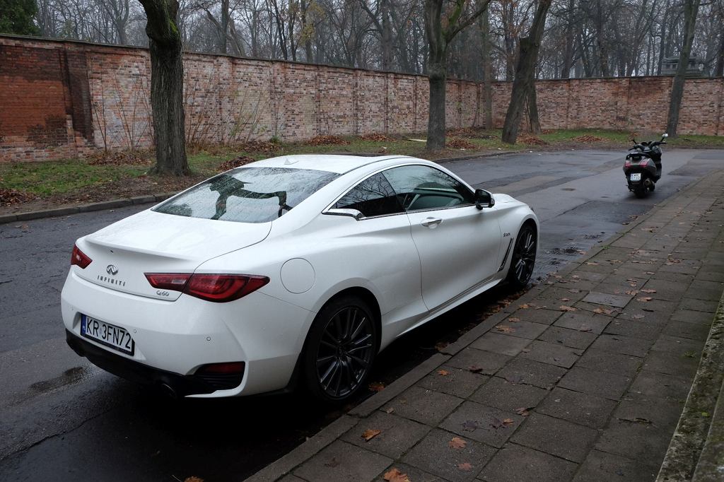 Мнения Moto.pl: Infiniti Q60 3.0t AWD: Или, может быть, Infiniti?