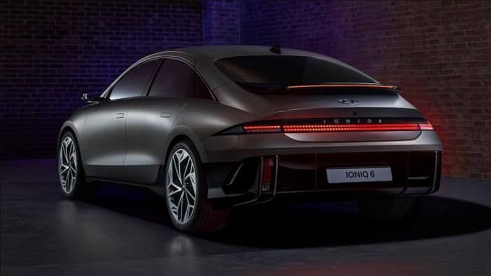 В сеть попали фотографии Ioniq 6. Этот автомобиль вызовет много споров и ассоциаций.