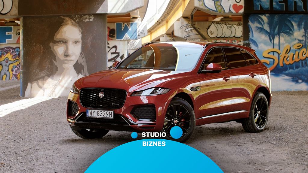 Уникальный внедорожник в Студии Бизнес. Тестируем Jaguar F-Pace