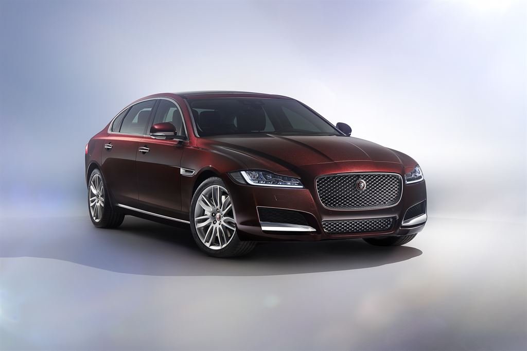 Пекинский салон 2016 | Будет построен более длинный Jaguar XF