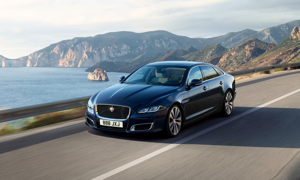 Что происходит в Jaguar Land Rover. Компания сокращает производство. Анонсированных моделей будет не так много