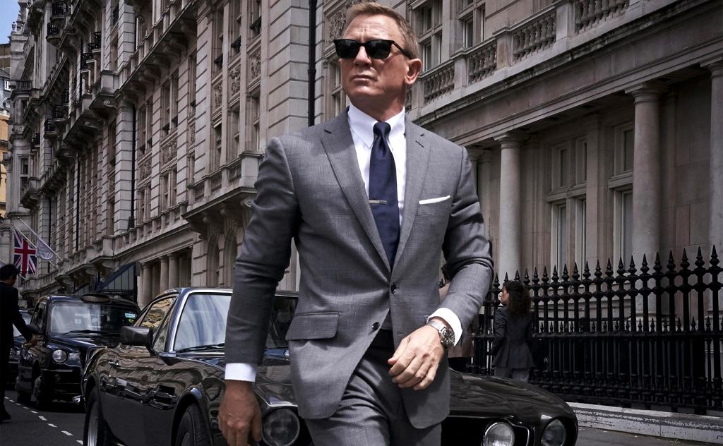 Автомобили агента 007 переедут на родстер.