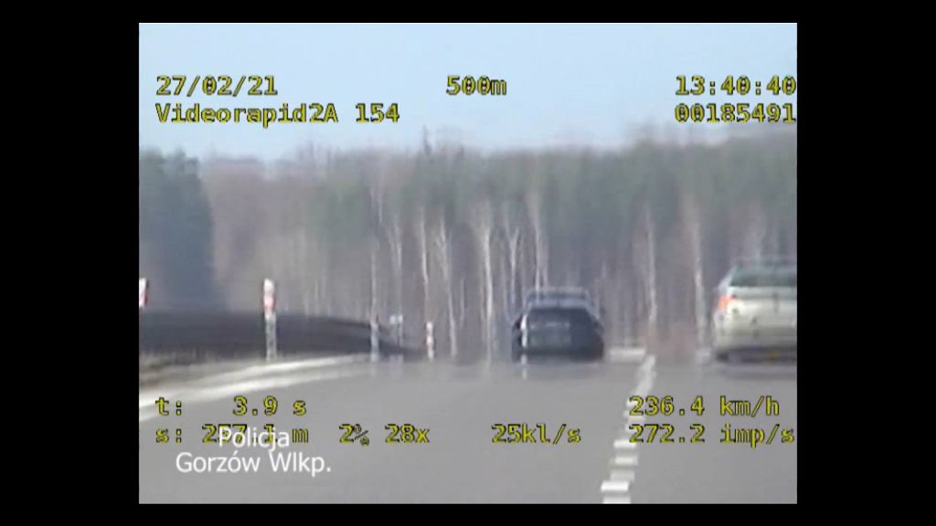 Он ехал на S3 со скоростью 236 км/ч. Он надеялся на мандат, но просчитался [ВИДЕО]